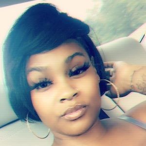 Meet your Posher, Aja